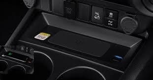 CARGADOR INALAMBRICO ORIGINAL PARA TOYOTA HILUX 2017-2026 (MANUAL)